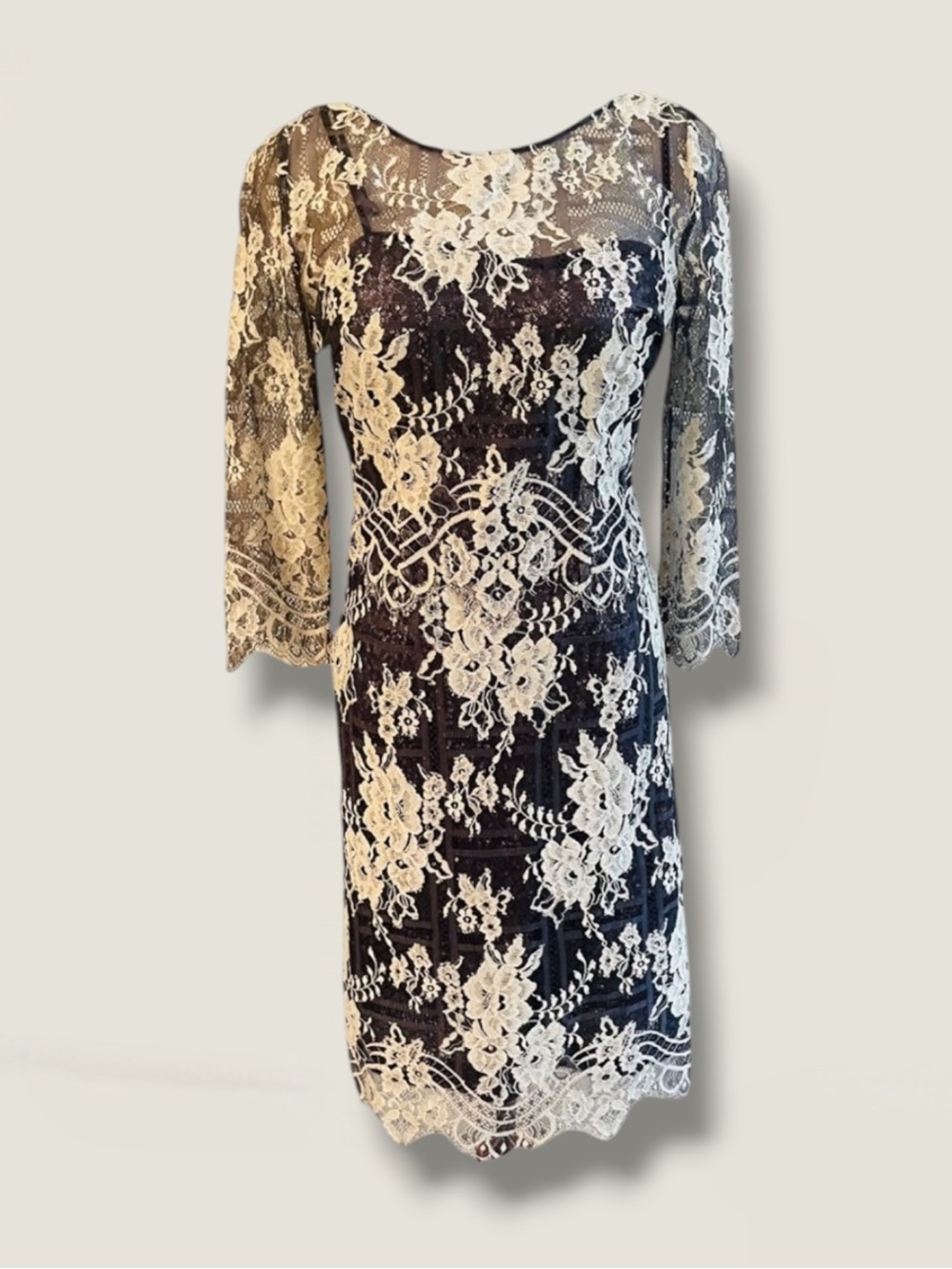 New! KAY UNGER NEW YORK lace dress Size 4